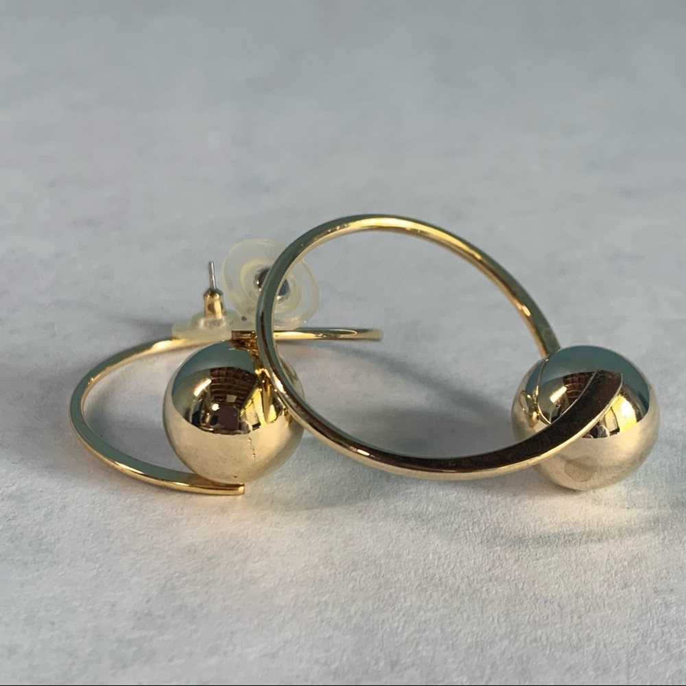 Retro Gold Hoop Earrings